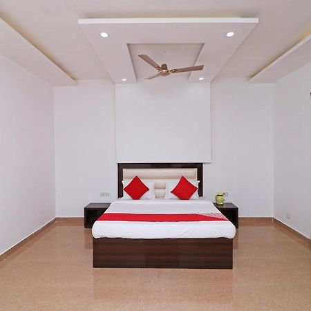 Oyo 29755 Hotel Jammu Airlines Exterior foto